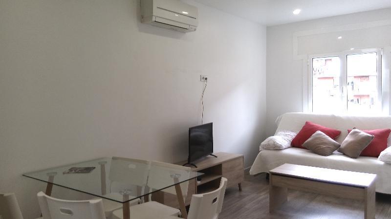 Castel Apartments L'Hospitalet de Llobregat Extérieur photo